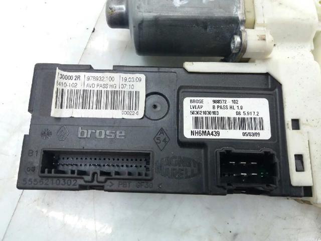 807300002R Motor del elevalunas de la puerta delantera derecha  comprar en Zaragoza