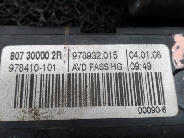 RENAULT 807300002R Motor del elevalunas de la puerta delantera derecha  comprar en Murcia