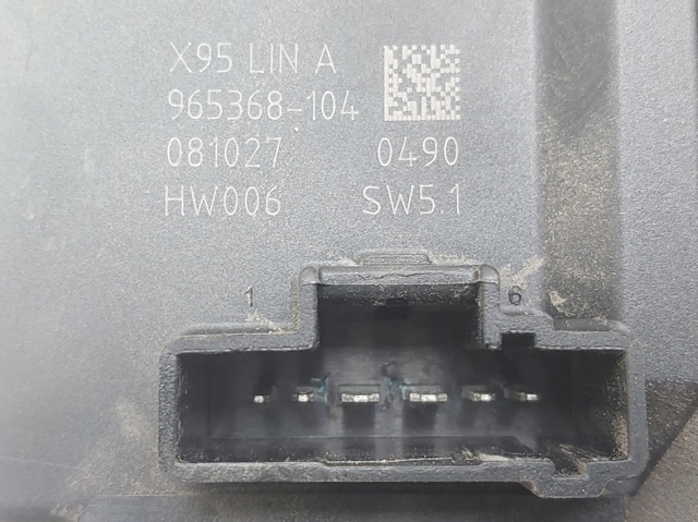 807300004R RENAULT Motor del elevalunas de la puerta delantera derecha  en stock Gandía