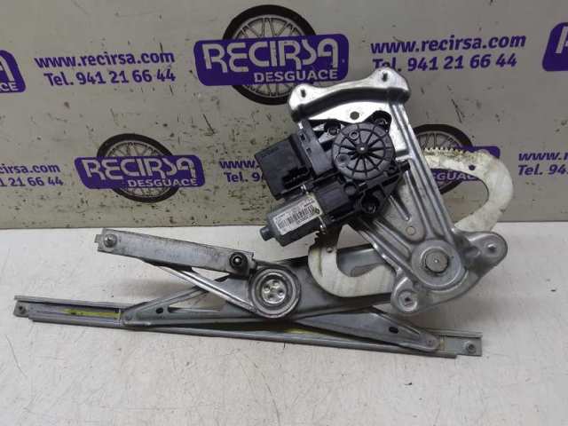 807300004R Motor del elevalunas de la puerta delantera derecha  comprar en Pontevedra