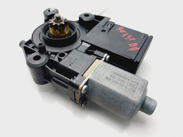 807300004R Motor del elevalunas de la puerta delantera derecha  comprar en Zaragoza