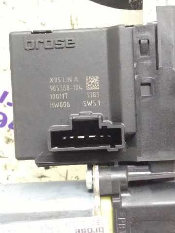 807300004R Motor del elevalunas de la puerta delantera derecha comprar Almería