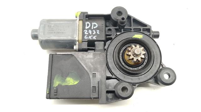 807300004R Motor del elevalunas de la puerta delantera derecha comprar Almería