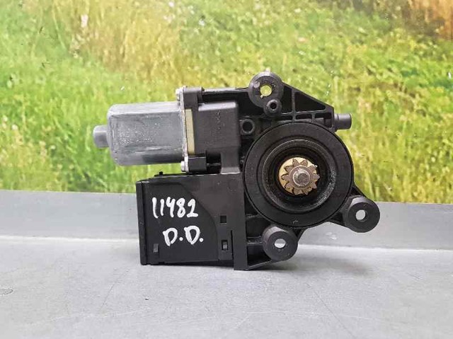 RENAULT 807301396R Motor del elevalunas de la puerta delantera derecha comprar Barcelona
