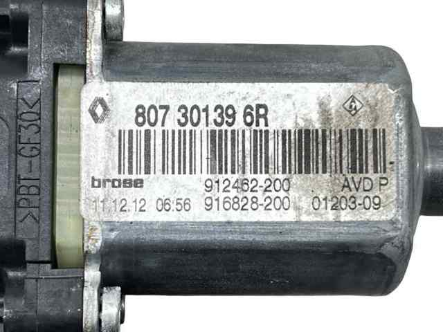 RENAULT 807301396R Motor del elevalunas de la puerta delantera derecha  disponible Valladolid