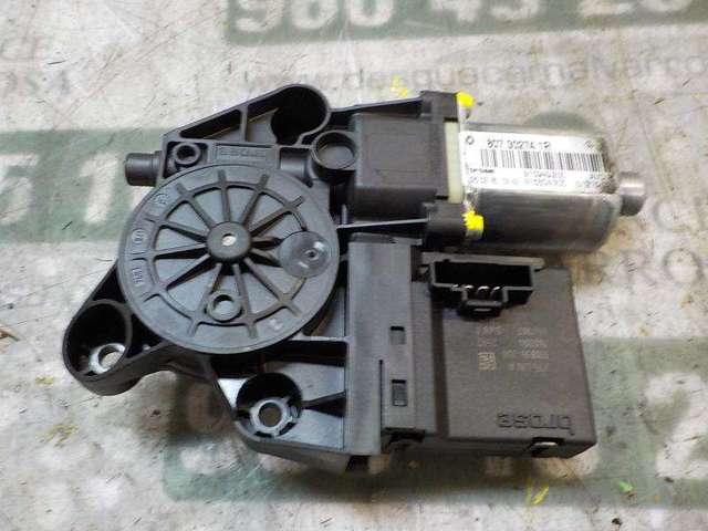 807302741R RENAULT Motor del elevalunas de la puerta delantera derecha  en stock Córdoba