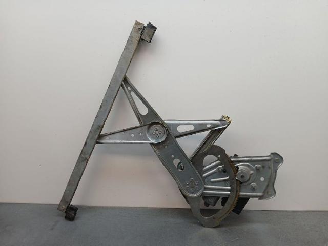 RENAULT 807302741R Motor del elevalunas de la puerta delantera derecha  en stock Terrassa