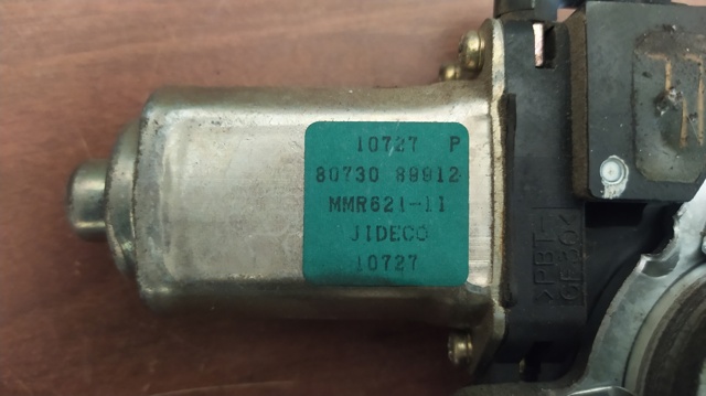 8073089912 Motor del elevalunas de la puerta delantera derecha  en stock Castellón
