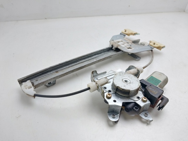 NISSAN 8073089913 Motor del elevalunas de la puerta delantera derecha comprar Tarragona