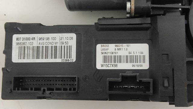 807310004R RENAULT Motor del elevalunas de la puerta trasera izquierda  en stock Gandía