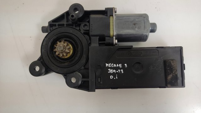 RENAULT 807310004R Motor del elevalunas de la puerta trasera izquierda  disponible Valladolid