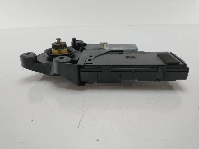 807310004R Motor del elevalunas de la puerta trasera izquierda  en stock Granada