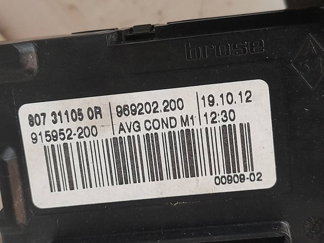 RENAULT 807311050R Motor del elevalunas de la puerta delantera izquierda  comprar en Albacete