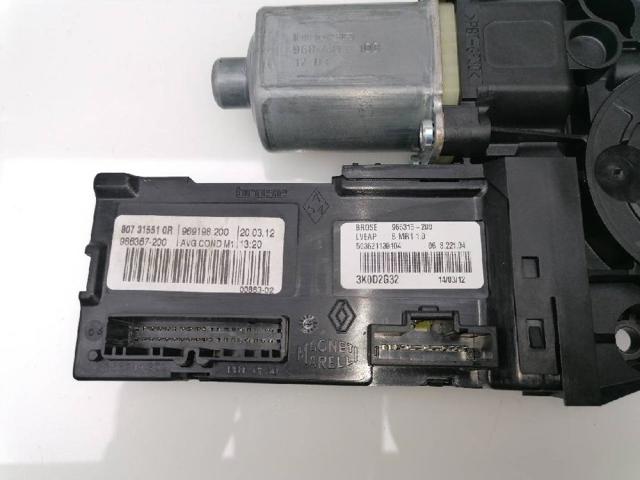 807315510R RENAULT Motor del elevalunas de la puerta trasera izquierda  en stock Gandía