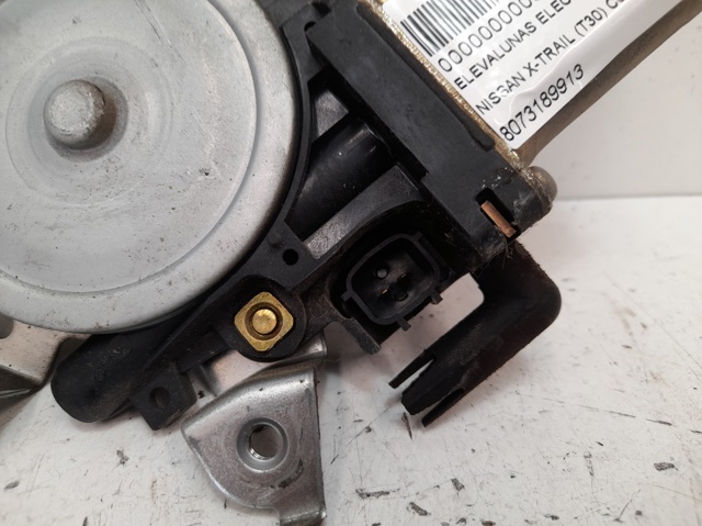 8073189913 Motor del elevalunas de la puerta trasera izquierda  en stock Sabadell