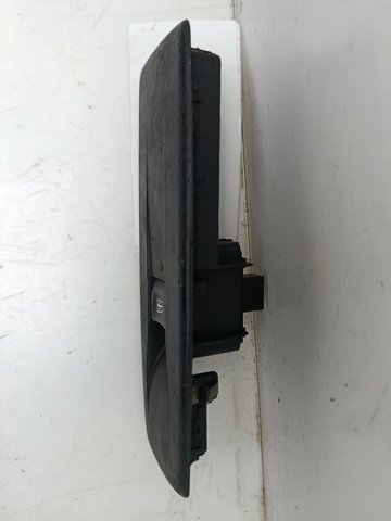 809600004R RENAULT Interruptor de elevalunas trasero izquierdo  disponible Alicante