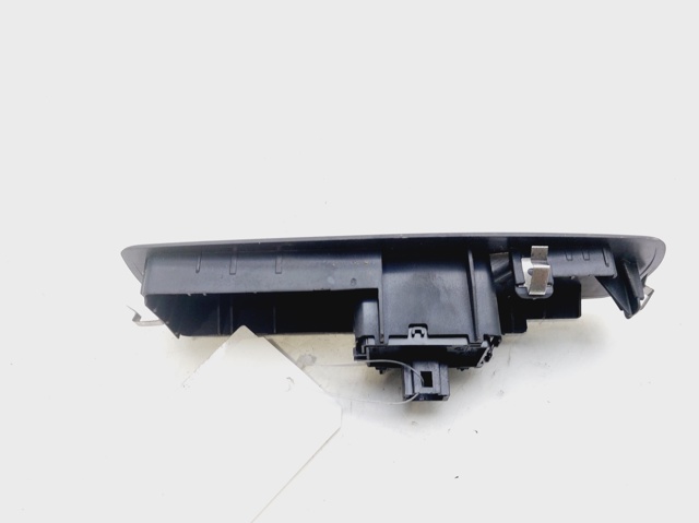 809600004R RENAULT Interruptor de elevalunas trasero izquierdo  comprar en Oviedo