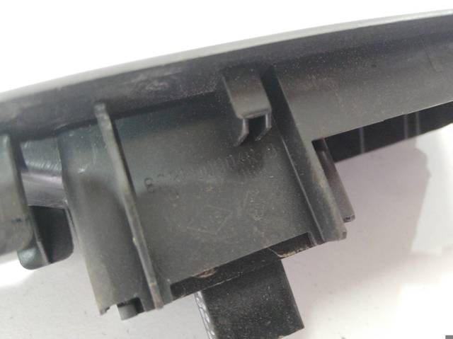 809600004R Interruptor de elevalunas trasero izquierdo  comprar en Reus