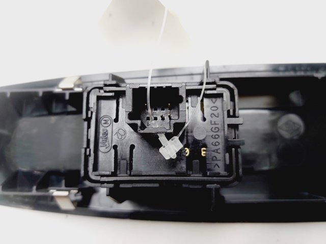 809600004R Interruptor de elevalunas trasero izquierdo  comprar en Zaragoza