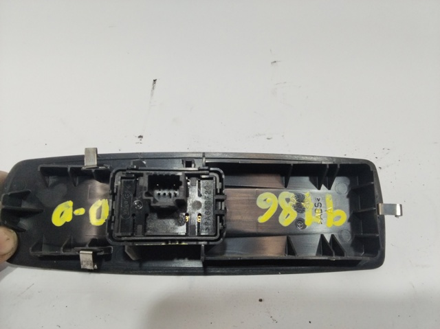RENAULT 809600004R Interruptor de elevalunas trasero izquierdo  comprar en Ponferrada