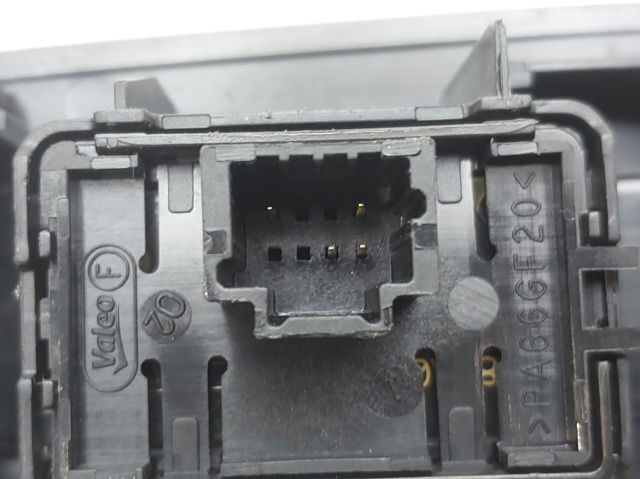 809600018R Botón de encendido del motor del elevalunas delantero derecho  comprar en Zaragoza