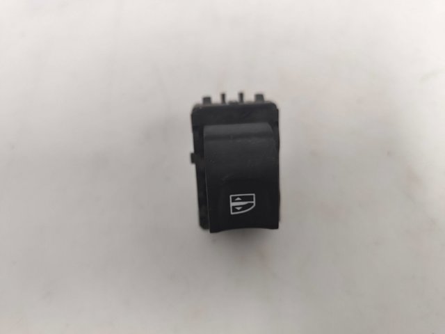 809600018R Botón de elevalunas delantero derecho  en stock Sabadell