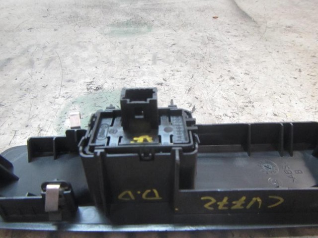 RENAULT 809600750R Unidad de control de elevalunas delantero derecho  en stock Terrassa