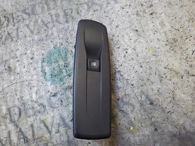 809600750R RENAULT Unidad de control de elevalunas delantero derecho  disponible Vigo
