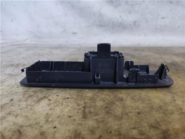 809600750R RENAULT Unidad de control de elevalunas delantero derecho comprar Bilbao