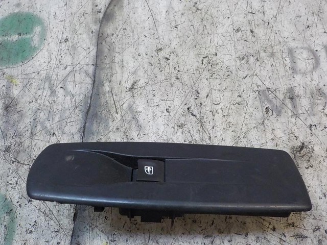 809600750R Unidad de control de elevalunas delantero derecho comprar Almería