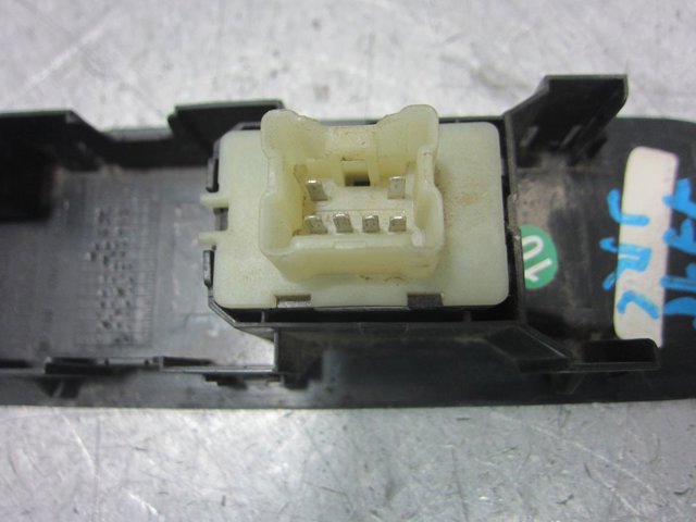 809602454R RENAULT  en stock Huelva
