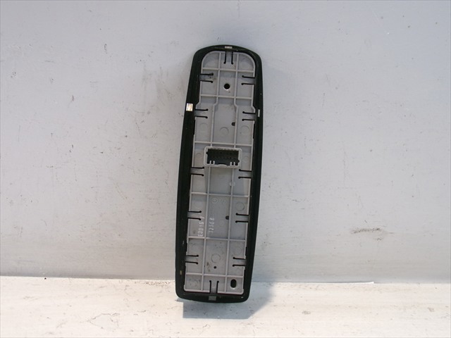 RENAULT 809610006R Unidad de control de elevalunas delantera izquierda  disponible Valladolid