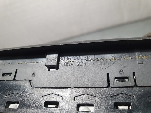 809610006R Unidad de control de elevalunas delantera izquierda  disponible Utrera