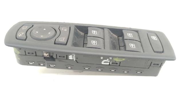 809610006R RENAULT Interruptor de elevalunas delantera izquierda  en stock Gandía