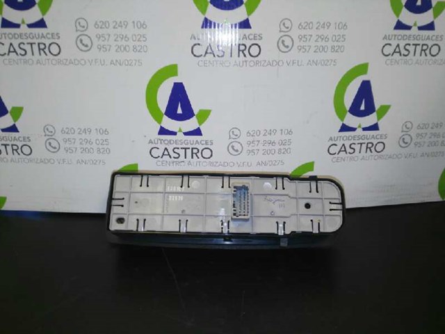 RENAULT 809610006R Interruptor de elevalunas delantera izquierda comprar Barcelona
