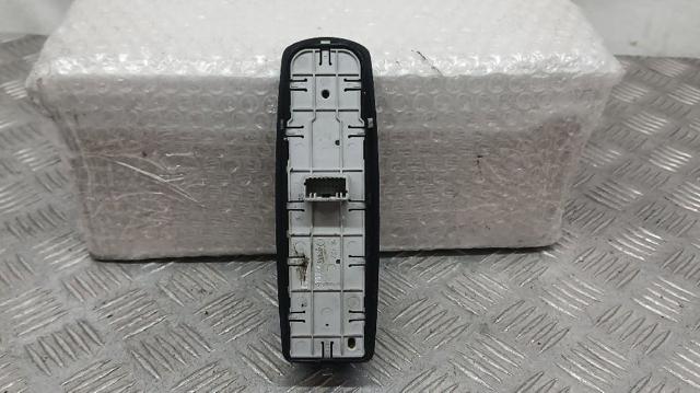 809610006R Unidad de control de elevalunas delantera izquierda  disponible Málaga