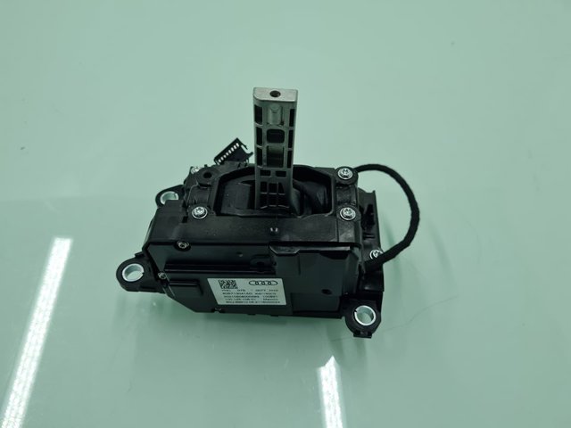 80B713041AD VAG