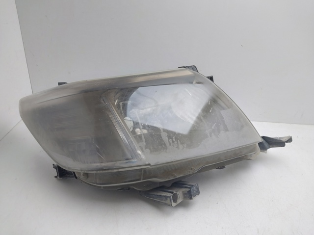 Faro delantero derecho Toyota Hilux (KUN25)