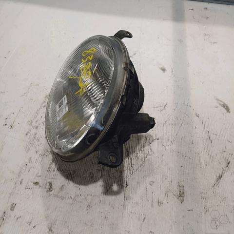 811101E370 TOYOTA Faro derecho  en stock Huelva