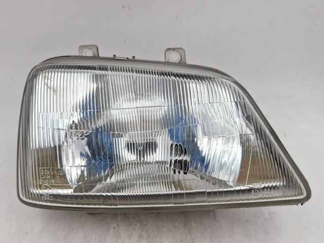 Faro delantero derecho Daihatsu Terios  (J100, J102, J122)