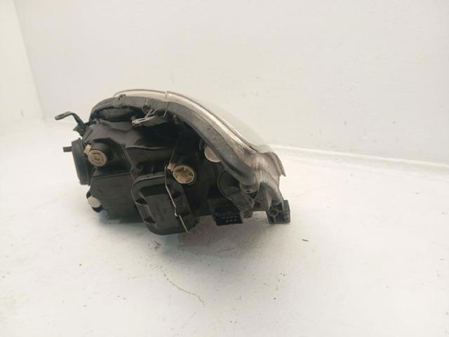 8113002380 Faro derecho  en stock Sabadell