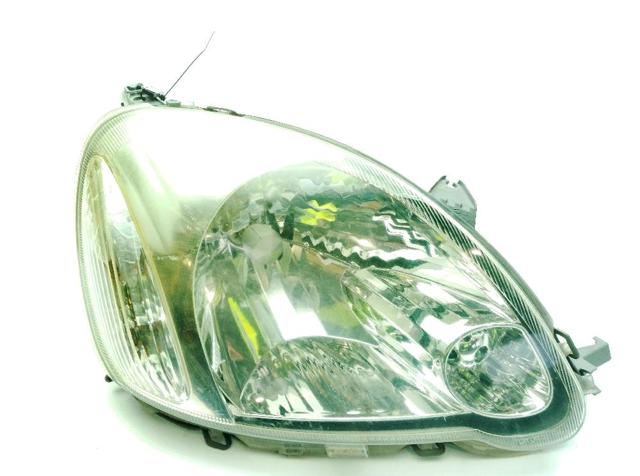 Precio del repuesto Faro delantero derecho Yaris  hatchback