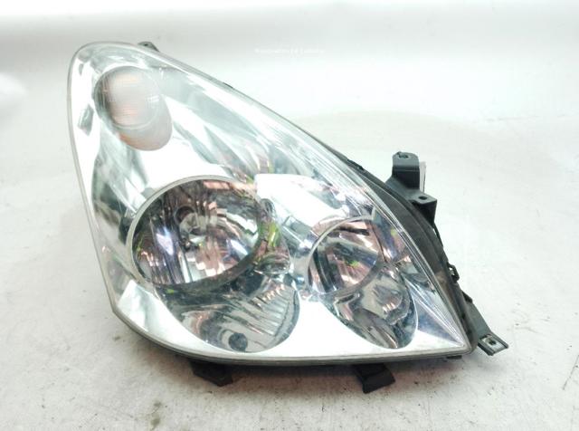 811300F010 Faro derecho  en stock Sabadell