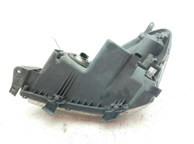811300F010 Faro derecho comprar Sevilla