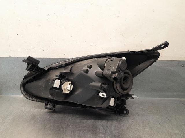 811300H011 TOYOTA Faro derecho  comprar en Jaén