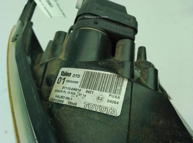 811300H011 TOYOTA Faro derecho  en stock Gandía