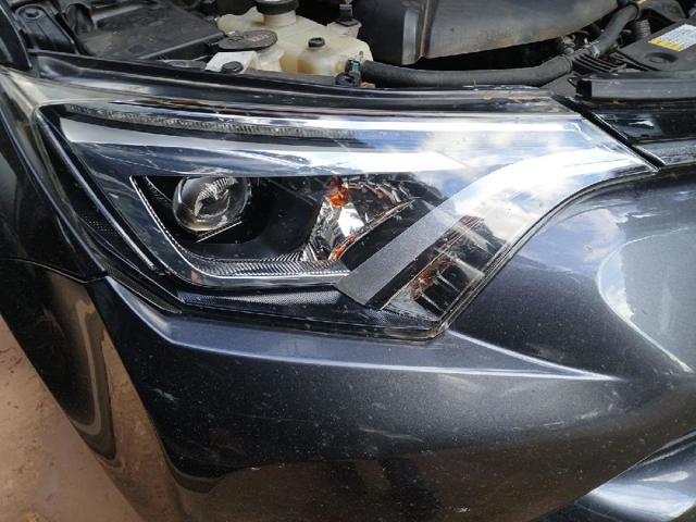 Faro derecho Toyota RAV4 4 A4