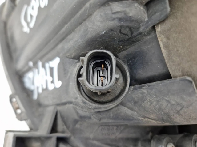 8117005194 TOYOTA Faro izquierdo  disponible Vigo