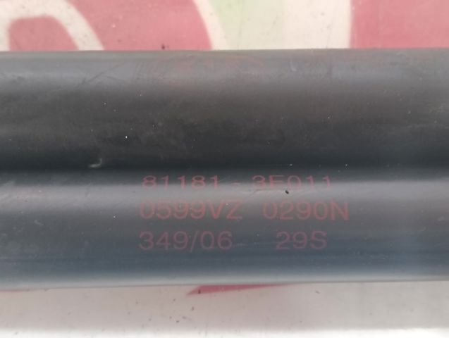 HYUNDAI 811813E011 Amortiguador de capó  en stock Terrassa