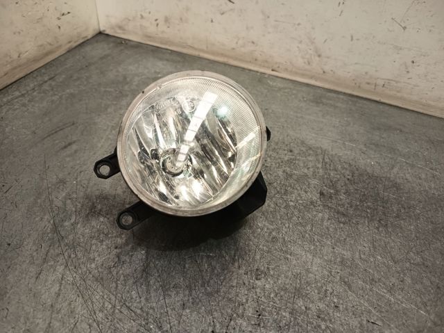 8121002110 Faro antiniebla derecho  en stock Castellón
